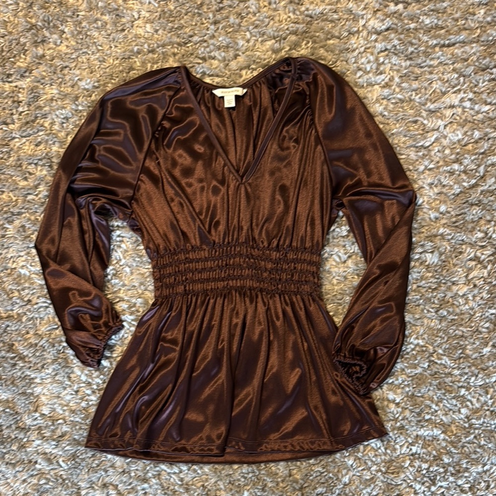 Boston Proper Shimmering maroon Top